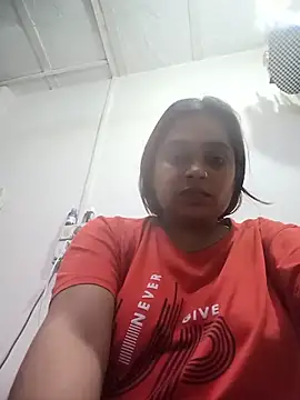 Snapshot of Trisha_71 chatting on 05-17-26, 04:47 Trisha 71 online show from 05-17-26, 04:47