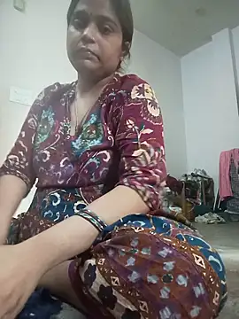 Snapshot of Trisha_71 chatting on 05-21-26, 03:46 Trisha 71 online show from 05-21-26, 03:46