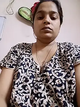 Snapshot of Trisha_71 chatting on 06-25-26, 10:53 Trisha 71 online show from 06-25-26, 10:53