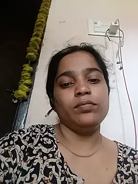 Snapshot of Trisha_71 chatting on 06-28-26, 03:34 Trisha 71 online show from 06-28-26, 03:34