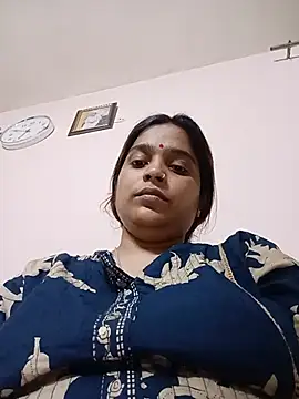 Snapshot of Trisha_71 chatting on 07-02-26, 01:17 Trisha 71 online show from 07-02-26, 01:17