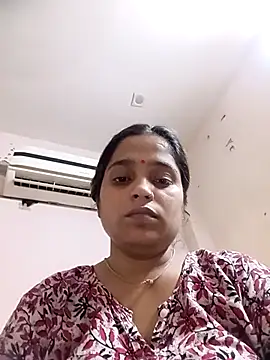 Snapshot of Trisha_71 chatting on 07-12-26, 05:42 Trisha 71 online show from 07-12-26, 05:42