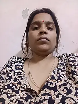 Snapshot of Trisha_71 chatting on 07-13-26, 04:32 Trisha 71 online show from 07-13-26, 04:32