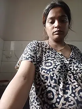 Snapshot of Trisha_71 chatting on 07-14-26, 02:27 Trisha 71 online show from 07-14-26, 02:27