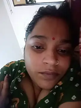 Snapshot of Trisha_71 chatting on 07-16-26, 02:45 Trisha 71 online show from 07-16-26, 02:45