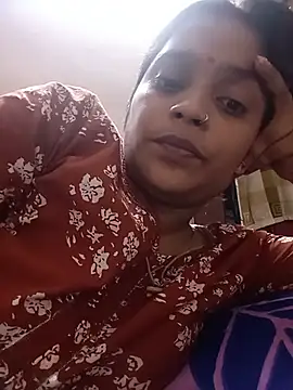 Snapshot of Trisha_71 chatting on 07-24-26, 12:47 Trisha 71 online show from 07-24-26, 12:47