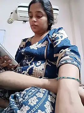 Snapshot of Trisha_71 chatting on 08-01-26, 08:24 Trisha 71 online show from 08-01-26, 08:24