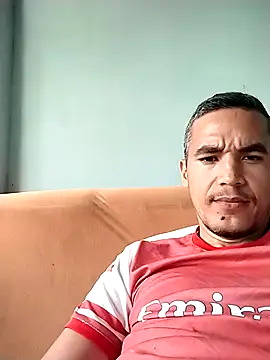 Snapshot of Boragozarvem chatting on 09-26-25, 01:15 Boragozarvem online show from 09-26-25, 01:15