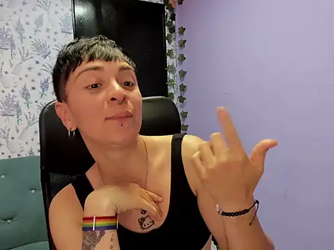  Hannah Hot online show from 10-04-25, 02:31