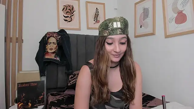 Alice Dickinssonn online show from 12-18-25, 08:48