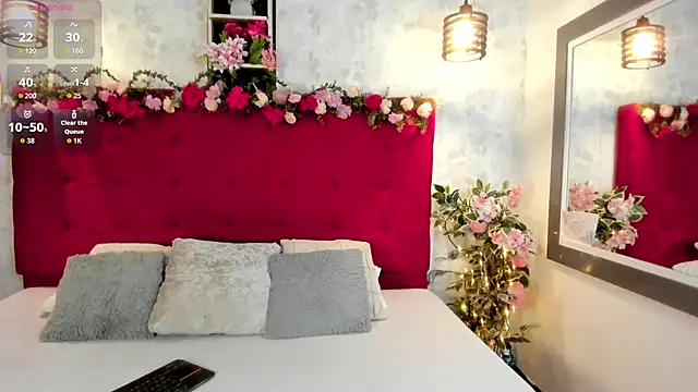 SarahEscobarr online show from 09-25-25, 03:54