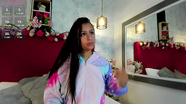 SarahEscobarr online show from 10-01-25, 09:15