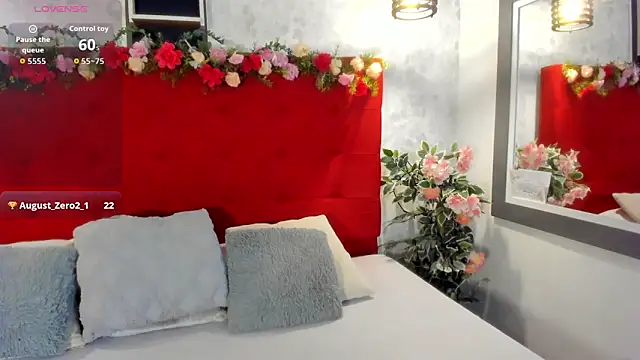 SarahEscobarr online show from 10-27-25, 04:49