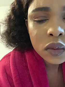 jayjayja19 online show from 06-24-26, 10:31