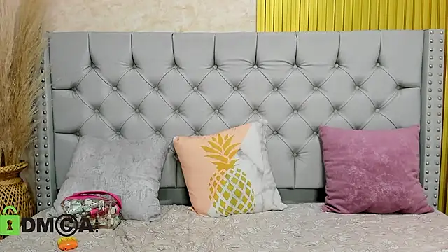 Skarlet 04 online show from 01-15-26, 06:44