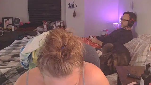 Snapshot of Sexyblonde12344 chatting on 10-22-25, 12:11 Sexyblonde12344 online show from 10-22-25, 12:11