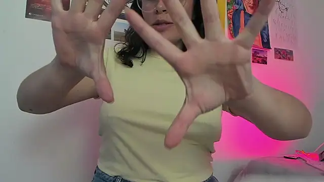 Snapshot of Katheerine chatting on 09-24-25, 02:59 Katheerine online show from 09-24-25, 02:59