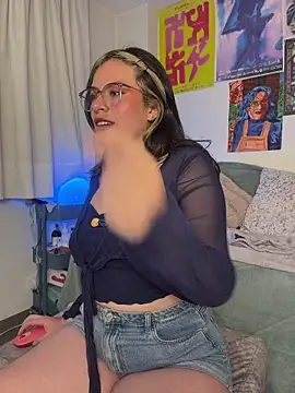 Snapshot of Katheerine chatting on 02-27-26, 03:28 Katheerine online show from 02-27-26, 03:28