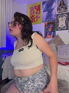 Snapshot of Katheerine chatting on 03-18-26, 01:53 Katheerine online show from 03-18-26, 01:53