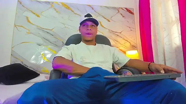 Ricky Owens1 online show from 10-04-25, 08:40