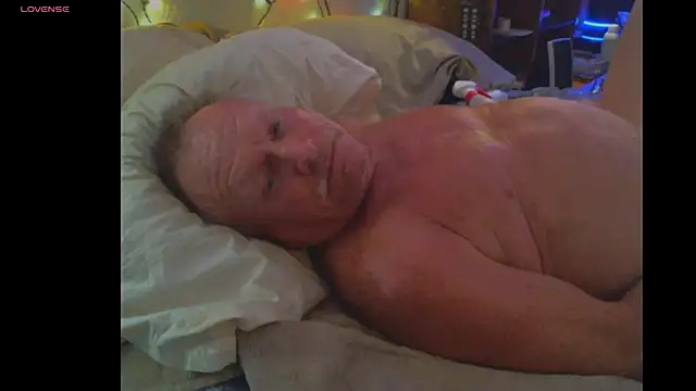 Pussyeat2please online show from 10-01-25, 11:16