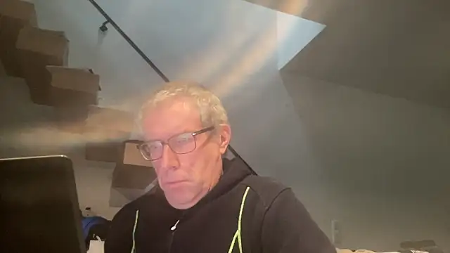 choupipat1 online show from 11-19-25, 08:14