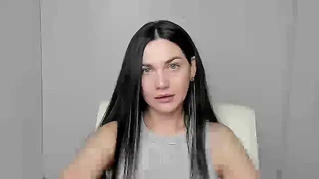 Snapshot of Lune_Moon chatting on 10-11-25, 05:39 Lune Moon online show from 10-11-25, 05:39