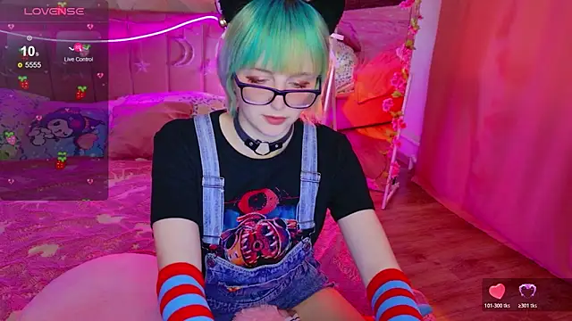 CoralineYoung online show from 05-17-26, 05:05