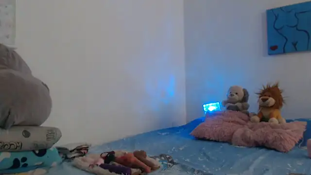 Snapshot of Victoria_new chatting on 09-29-25, 10:14 Victoria new online show from 09-29-25, 10:14