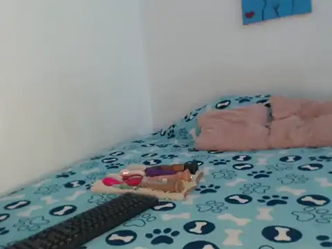 Snapshot of Victoria_new chatting on 10-02-25, 10:28 Victoria new online show from 10-02-25, 10:28