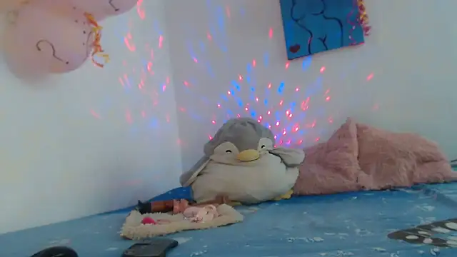 Snapshot of Victoria_new chatting on 11-11-25, 07:03 Victoria new online show from 11-11-25, 07:03