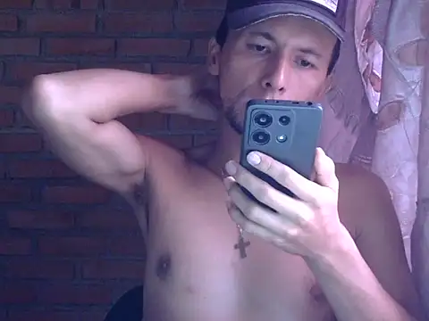 Boycumlatino online show from 07-15-26, 02:33
