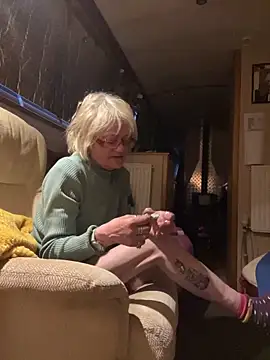 ladyboatlady online show from 03-25-26, 06:47