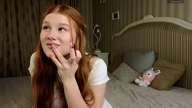 Juuulia  online show from 11-07-25, 02:28