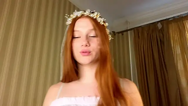 Juuulia  online show from 05-19-26, 01:50
