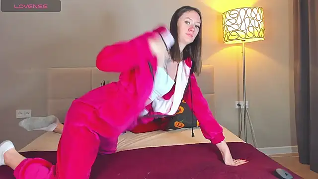 cutienaughtygirl online show from 11-12-25, 11:43