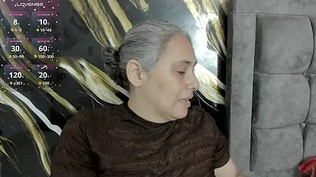 Snapshot of mature_gold chatting on 09-25-25, 12:20 mature gold online show from 09-25-25, 12:20