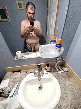 Snapshot of Bigdickcraig11 chatting on 10-04-25, 10:30 Bigdickcraig11 online show from 10-04-25, 10:30