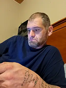 Snapshot of Bigdickcraig11 chatting on 11-09-25, 02:54 Bigdickcraig11 online show from 11-09-25, 02:54