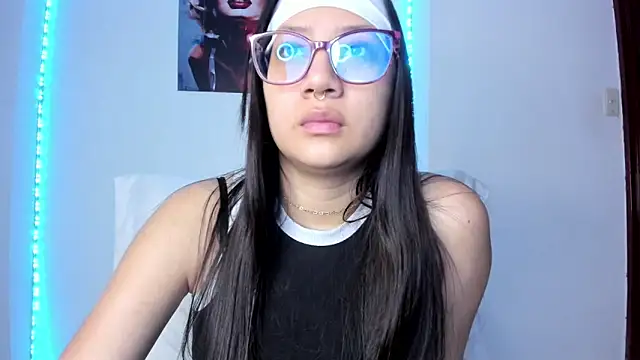 Snapshot of rouse_red chatting on 10-04-25, 01:31 rouse red online show from 10-04-25, 01:31