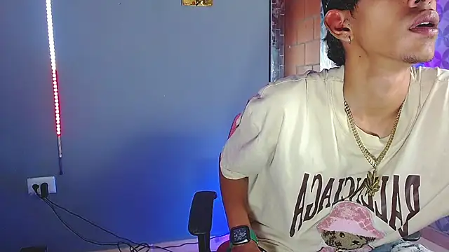 briamhoconor xh online show from 05-13-26, 03:59