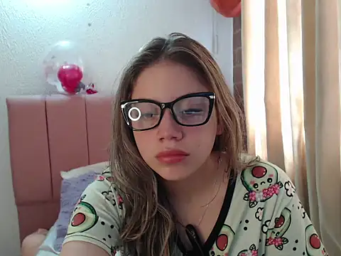 Alaina Blessed online show from 11-12-25, 04:29