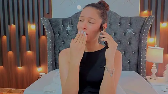 SofiaDelicia online show from 02-06-26, 03:04