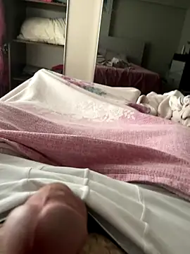 Heros2000 online show from 11-10-25, 05:28