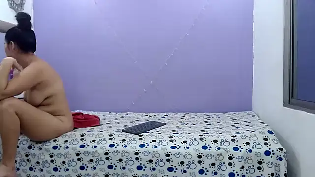 Snapshot of milan_sofia69 chatting on 11-16-25, 12:27 milan sofia69 online show from 11-16-25, 12:27