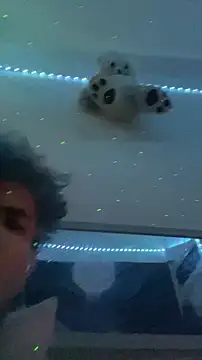 Snapshot of luluycoco chatting on 10-29-25, 02:03 luluycoco online show from 10-29-25, 02:03