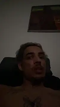 Snapshot of luluycoco chatting on 11-08-25, 08:03 luluycoco online show from 11-08-25, 08:03