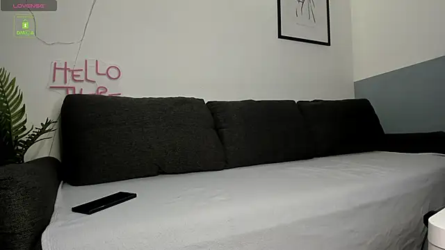 Frank Yong online show from 09-25-25, 05:11