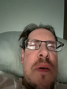 Snapshot of JJG327 chatting on 09-12-25, 12:05 JJG327 online show from 09-12-25, 12:05