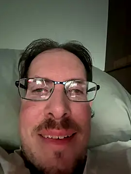 Snapshot of JJG327 chatting on 09-17-25, 12:07 JJG327 online show from 09-17-25, 12:07